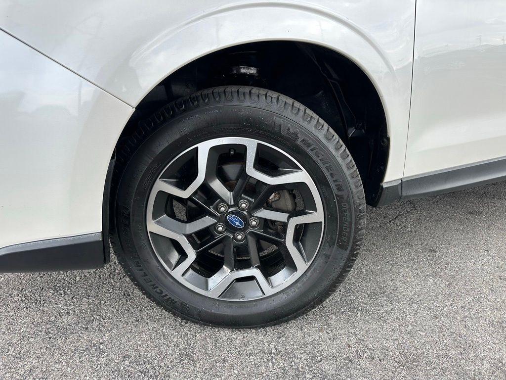 Subaru Forester 4dr CVT 2.5i Premium PZEV 2015
