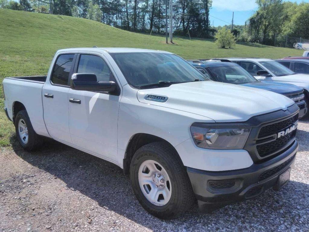 RAM 1500 Tradesman 4x2 Quad Cab 6'4" Box 2024