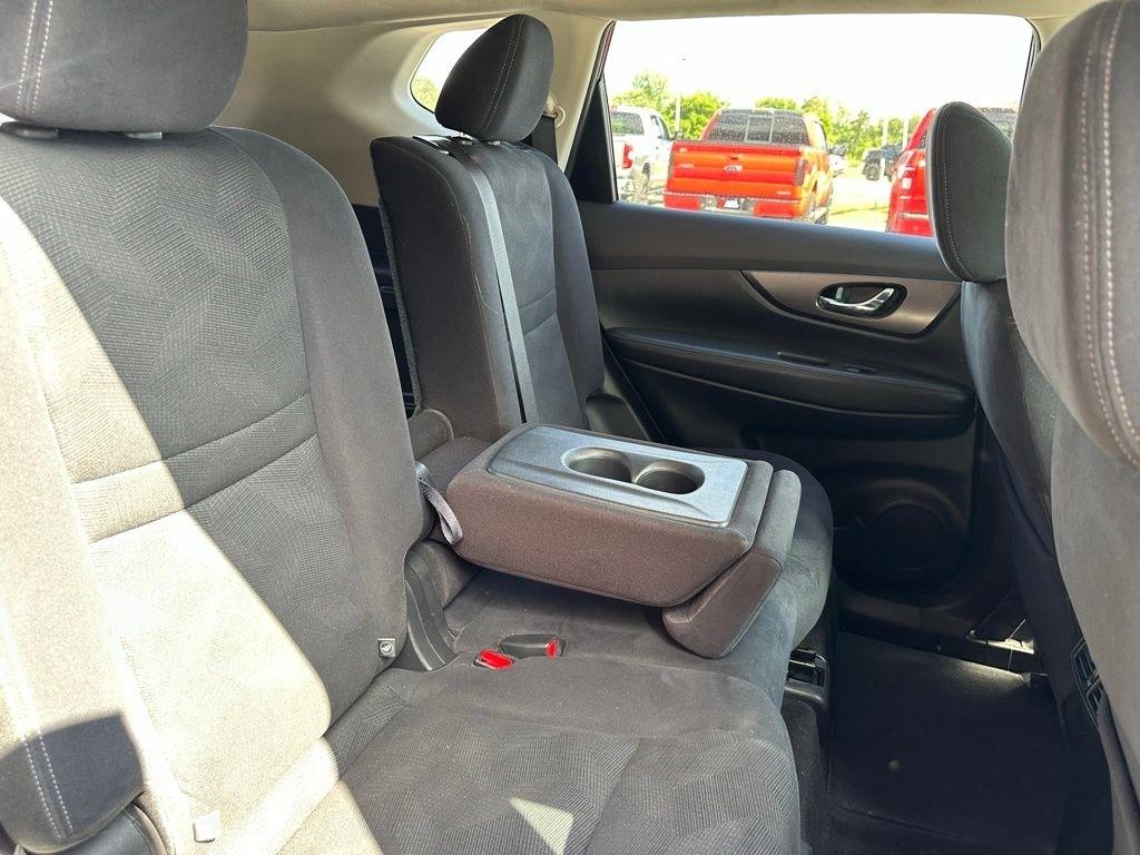 Nissan Rogue FWD 4dr S 2016