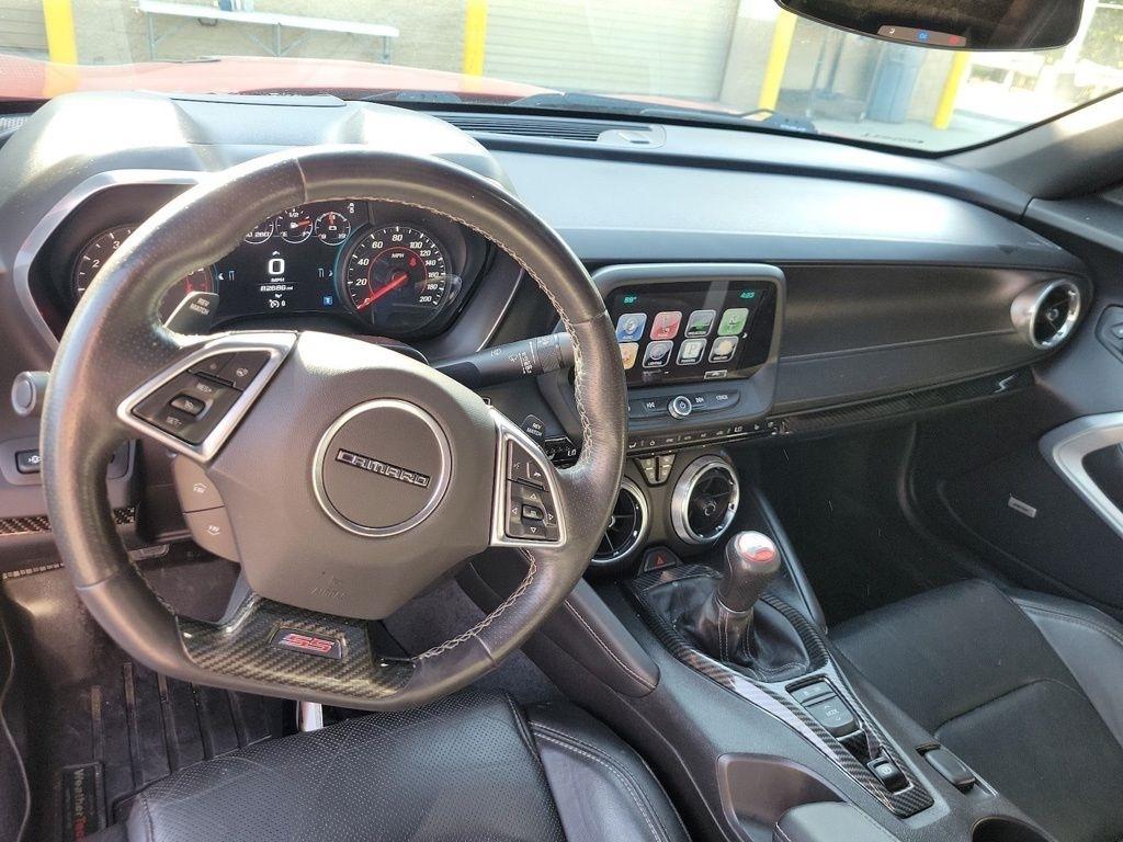 Chevrolet Camaro 2dr Cpe 2SS 2016