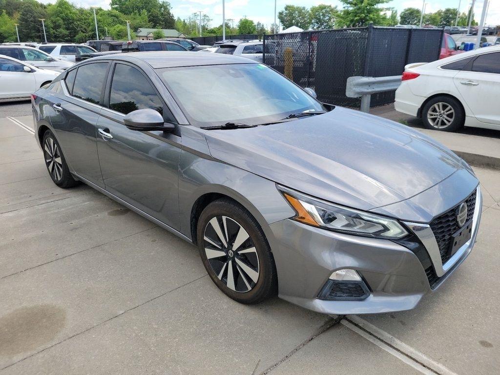 Nissan Altima 2.5 SV Sedan 2021