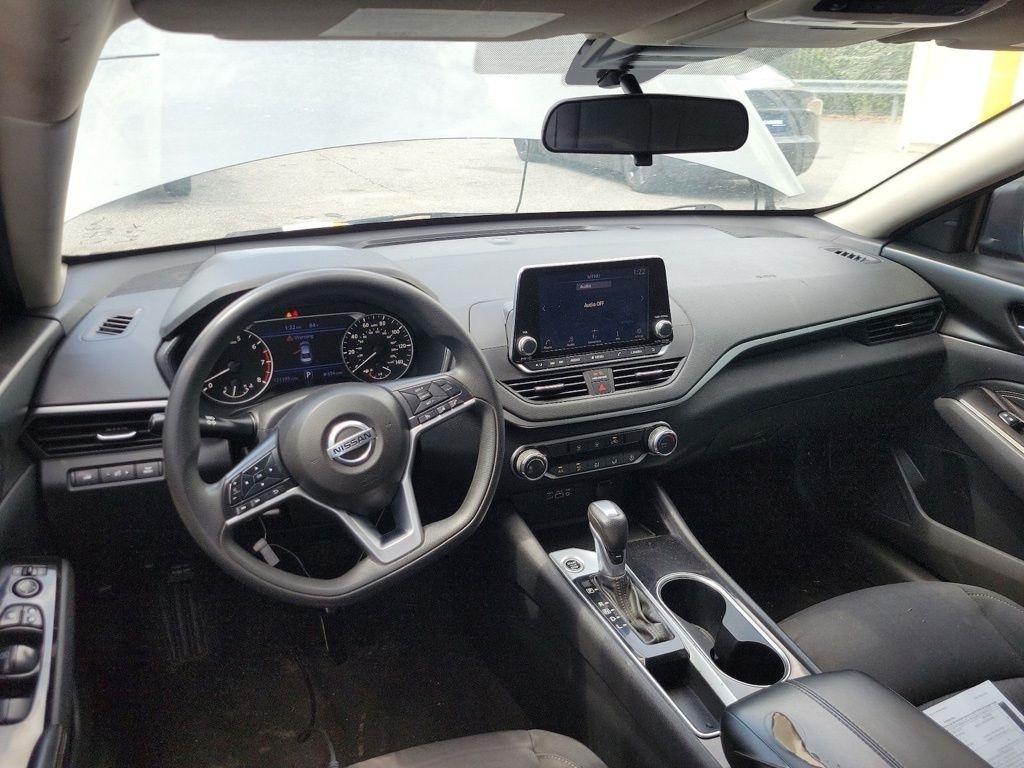 Nissan Altima 2.5 SV Sedan 2021