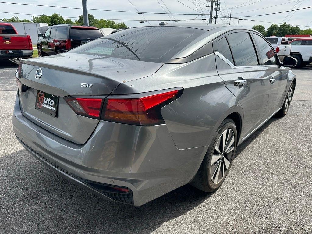 Nissan Altima 2.5 SV Sedan 2021