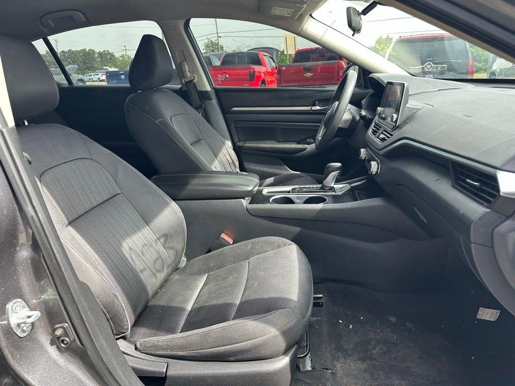Nissan Altima 2.5 SV Sedan 2021