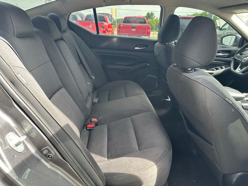 Nissan Altima 2.5 SV Sedan 2021