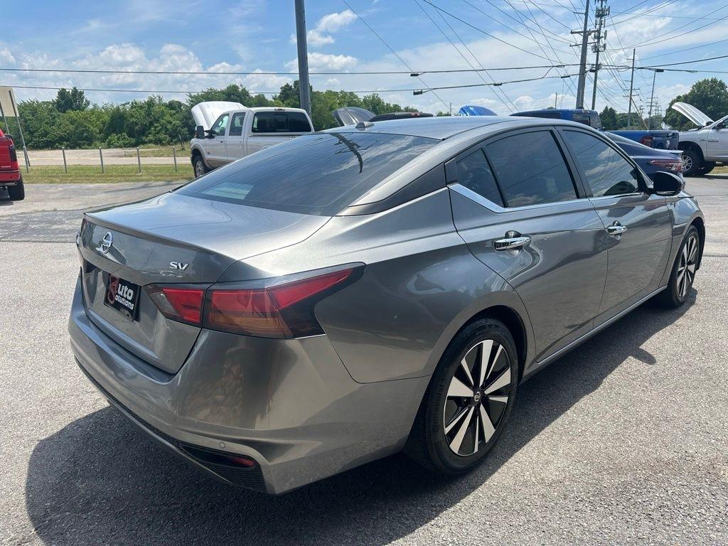 Nissan Altima 2.5 SV Sedan 2021
