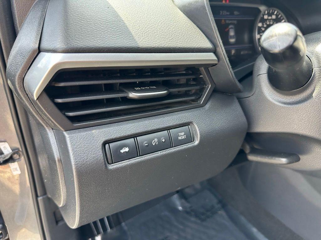 Nissan Altima 2.5 SV Sedan 2021