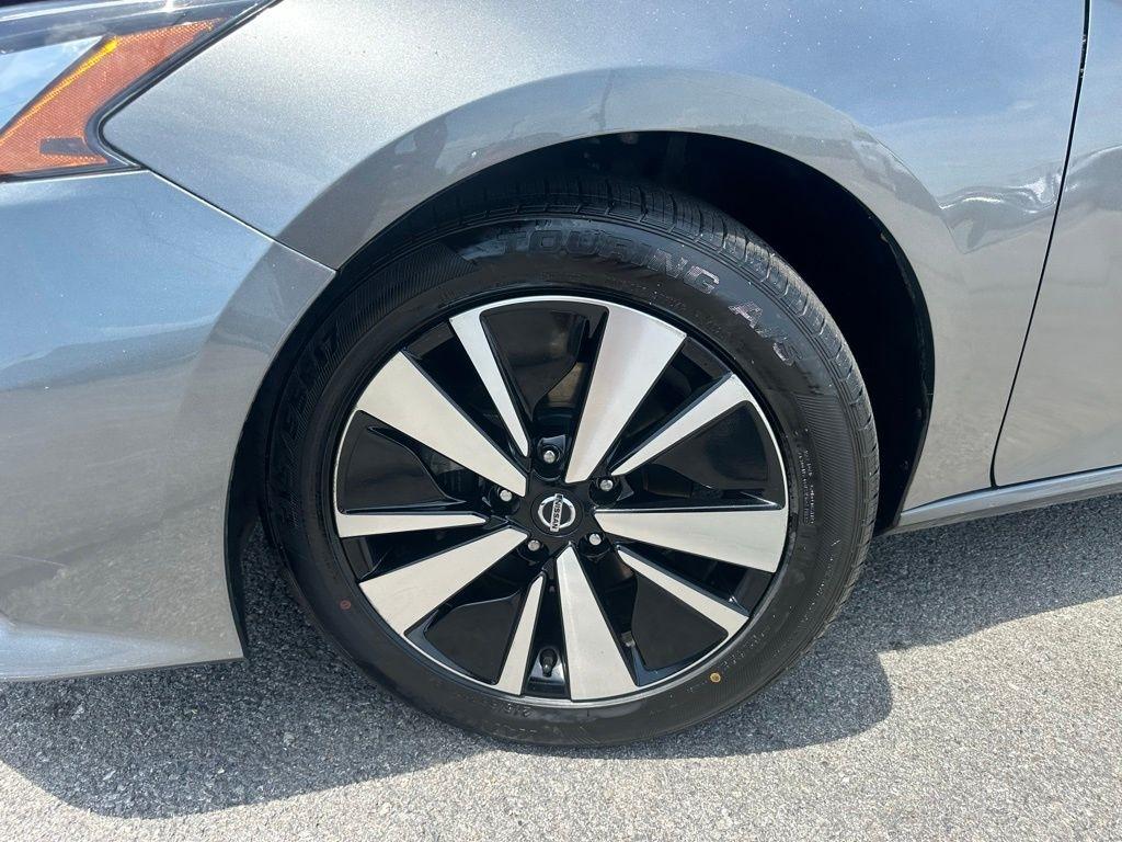 Nissan Altima 2.5 SV Sedan 2021