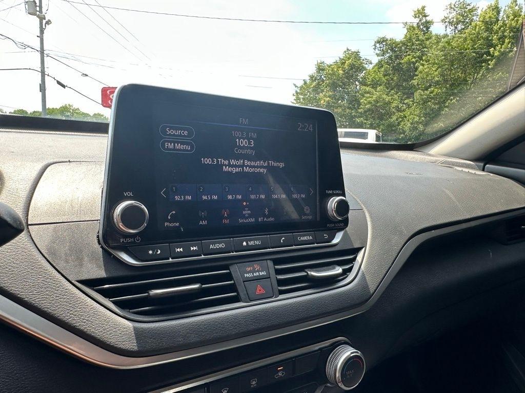 2021 Nissan Altima SV - Photo 17
