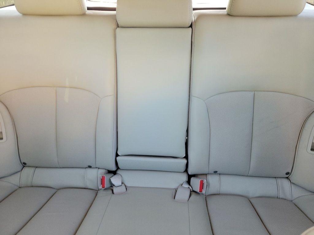 Subaru Outback 4dr Wgn H6 Auto 3.6R Limited 2013