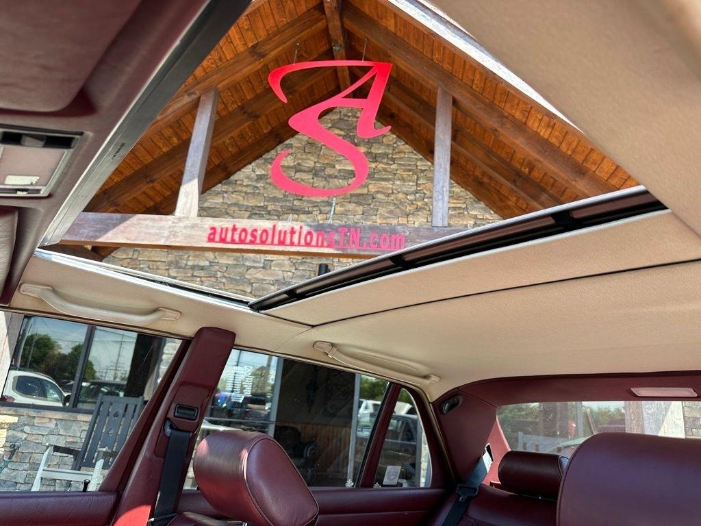 Mercedes-Benz 400-Class  1987