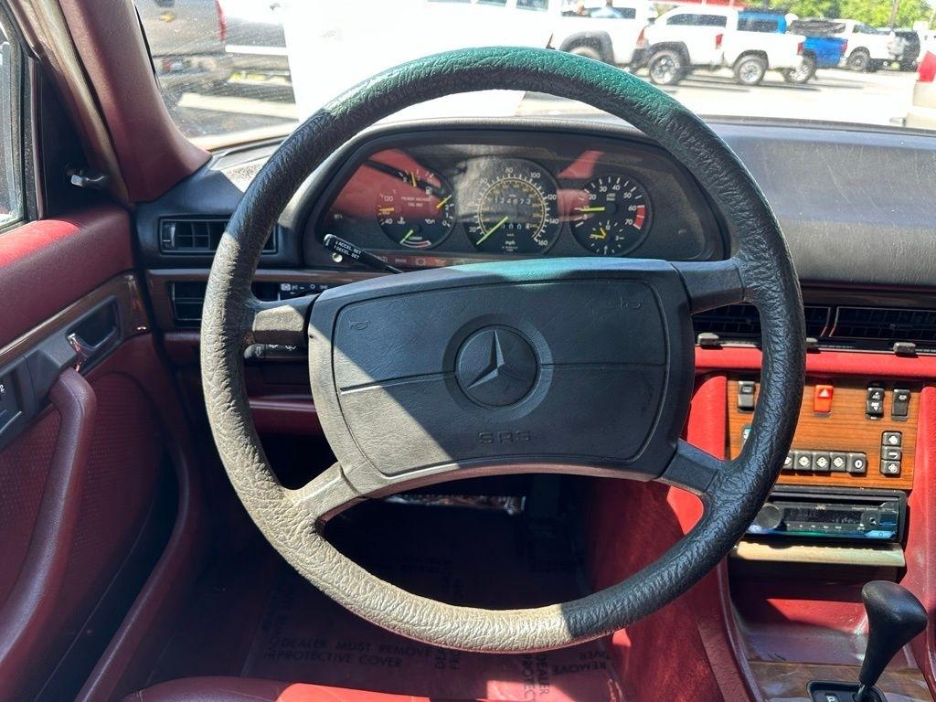 Mercedes-Benz 400-Class  1987