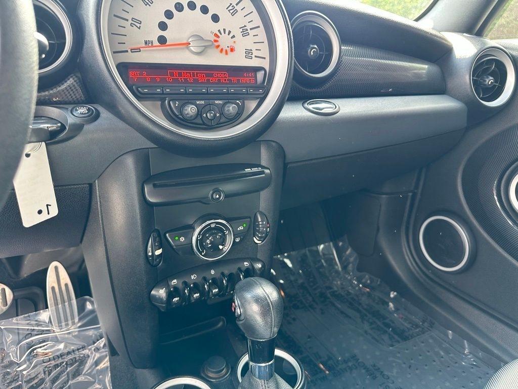 MINI Cooper Clubman 2dr Cpe S 2012