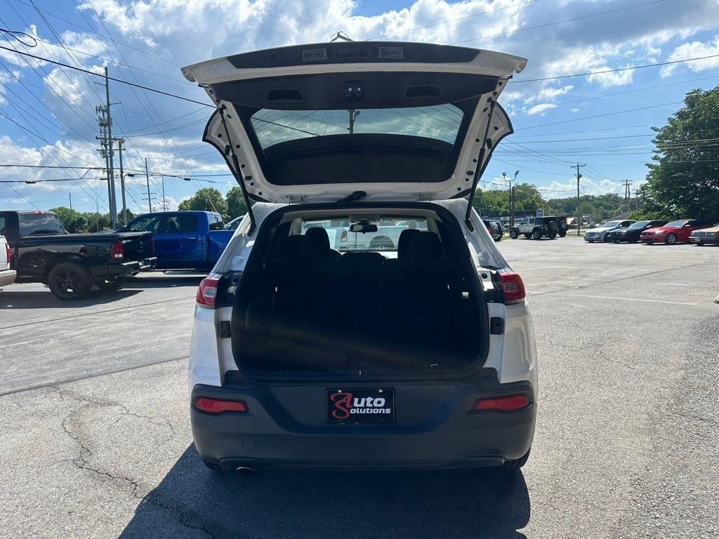 Jeep Cherokee FWD 4dr Sport 2016