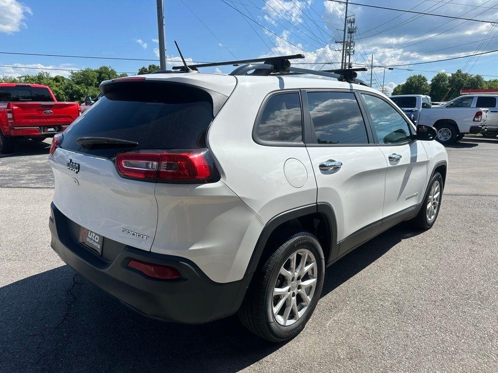 Jeep Cherokee FWD 4dr Sport 2016