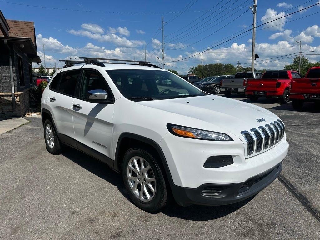 Jeep Cherokee FWD 4dr Sport 2016