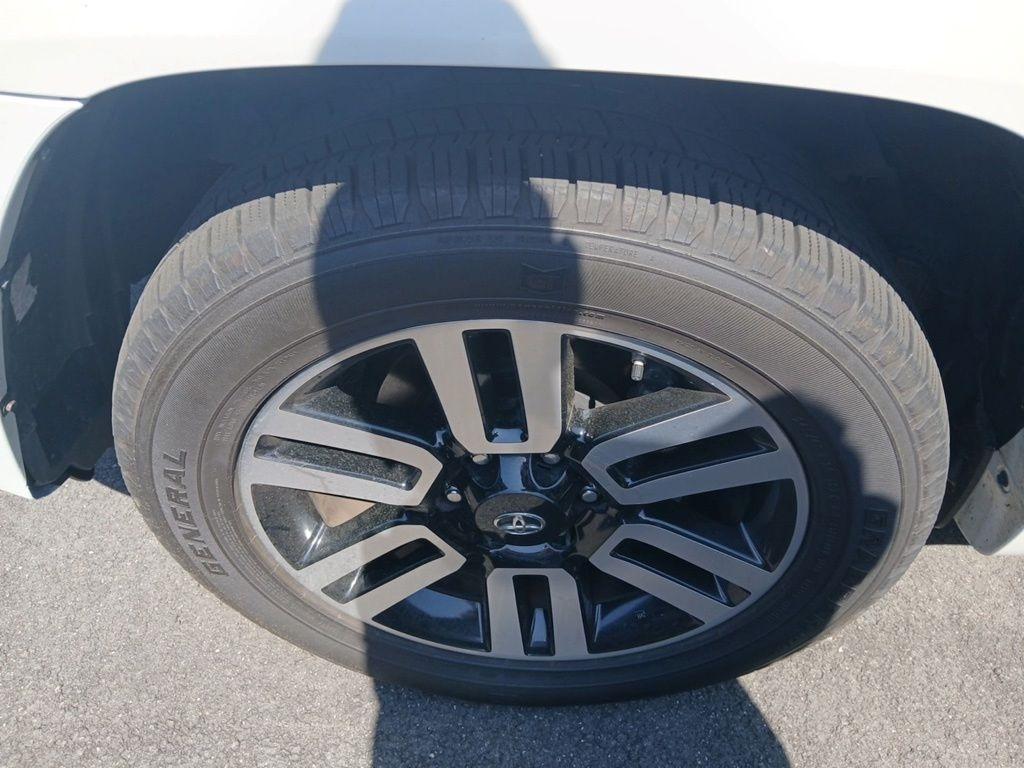 Toyota 4Runner TRD Off Road Premium 4WD (Natl) 2019