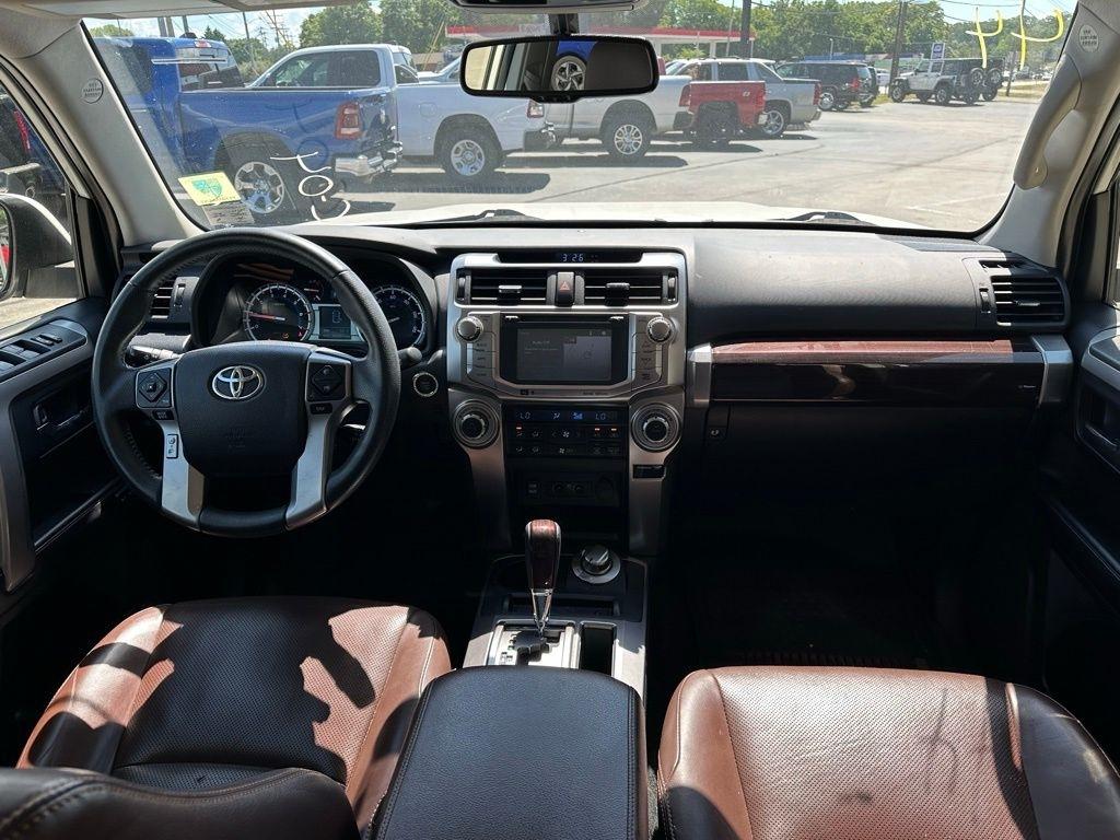 Toyota 4Runner TRD Off Road Premium 4WD (Natl) 2019