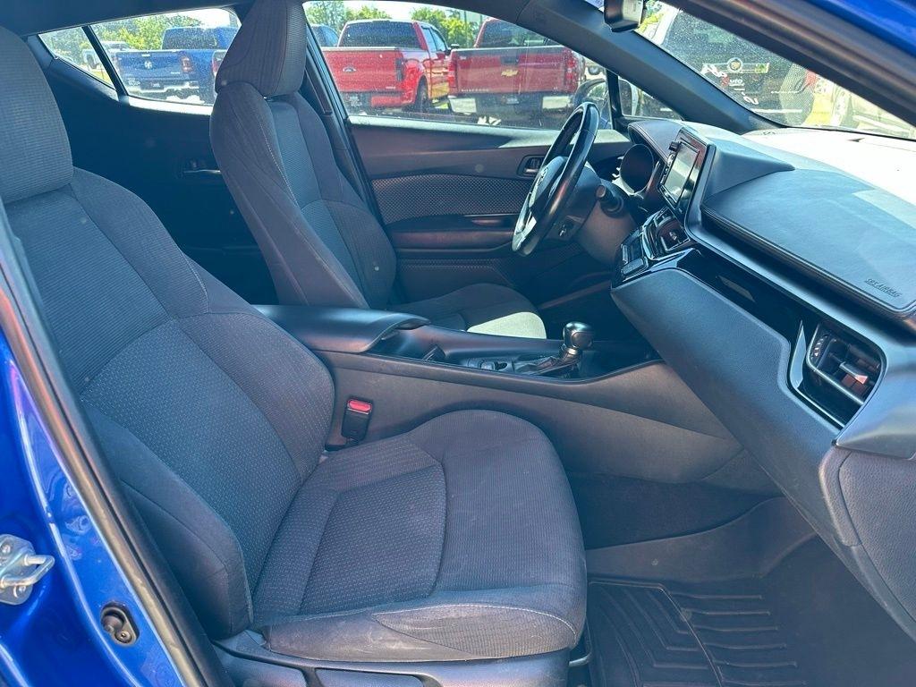Toyota C-HR XLE FWD (Natl) 2018