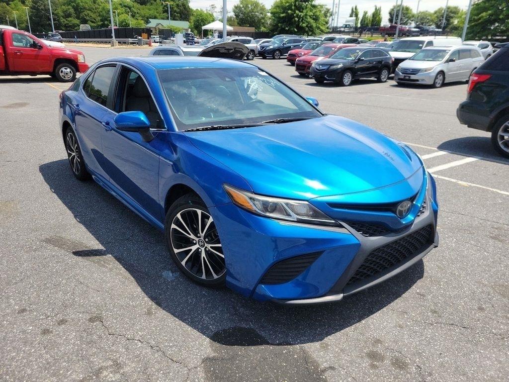 Toyota Camry XLE Auto (Natl) 2019
