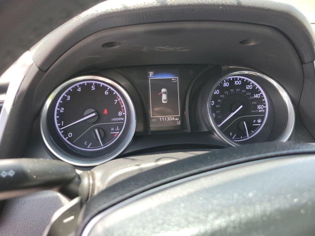 Toyota Camry XLE Auto (Natl) 2019