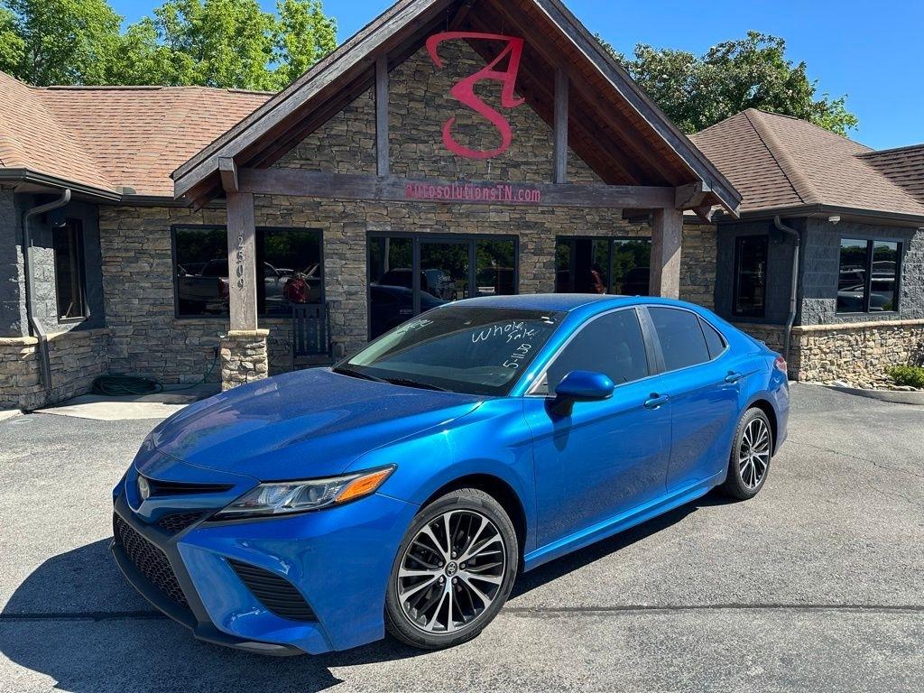 Toyota Camry XLE Auto (Natl) 2019