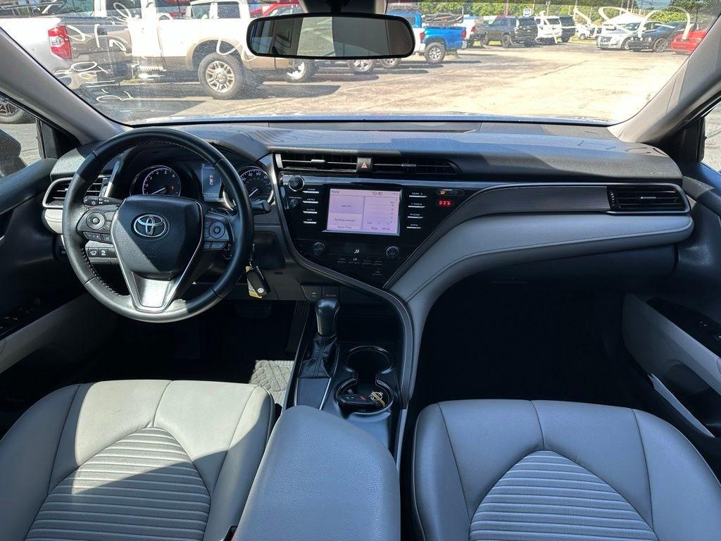 Toyota Camry XLE Auto (Natl) 2019