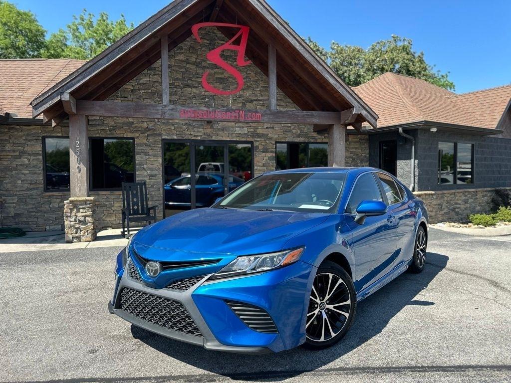 Toyota Camry XLE Auto (Natl) 2019