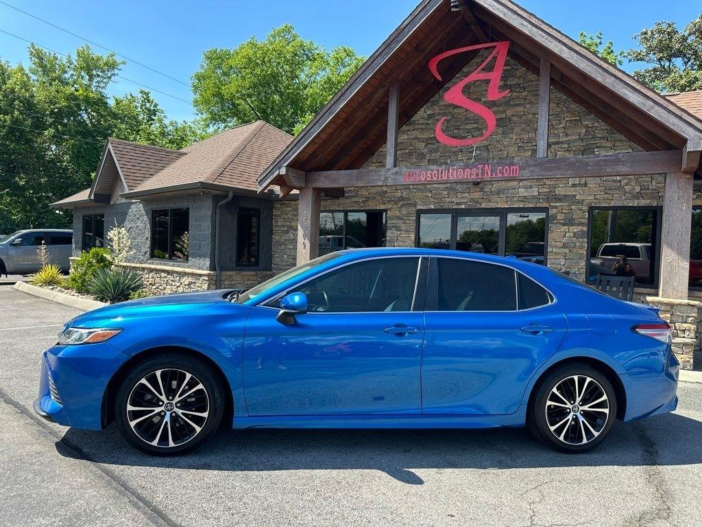 Toyota Camry XLE Auto (Natl) 2019