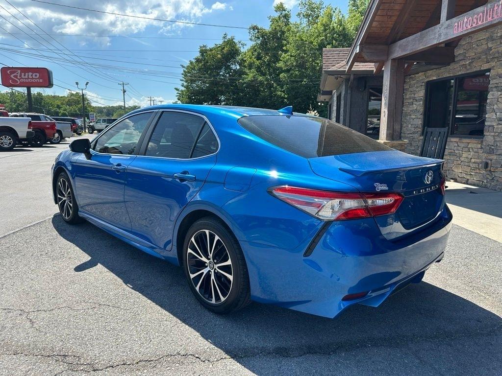 Toyota Camry XLE Auto (Natl) 2019