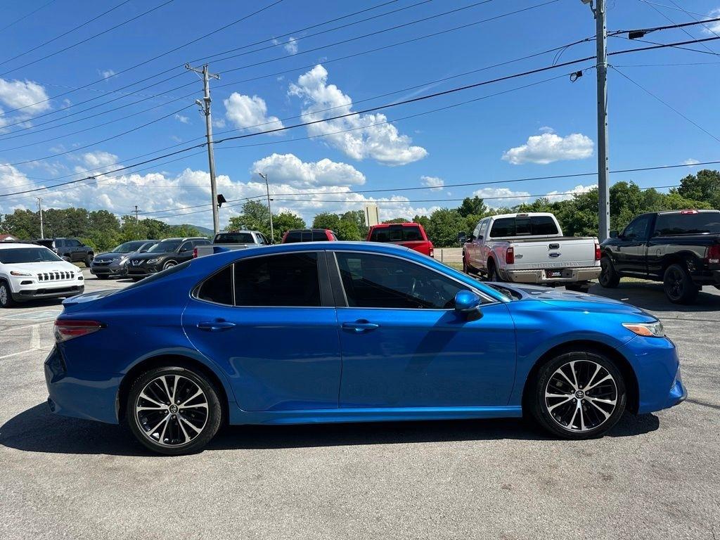 Toyota Camry XLE Auto (Natl) 2019
