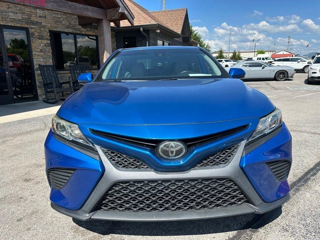 Toyota Camry XLE Auto (Natl) 2019