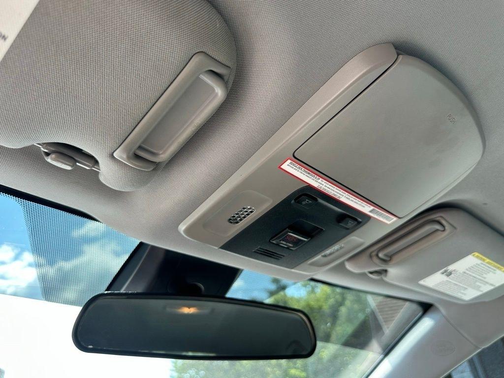 Toyota Camry XLE Auto (Natl) 2019