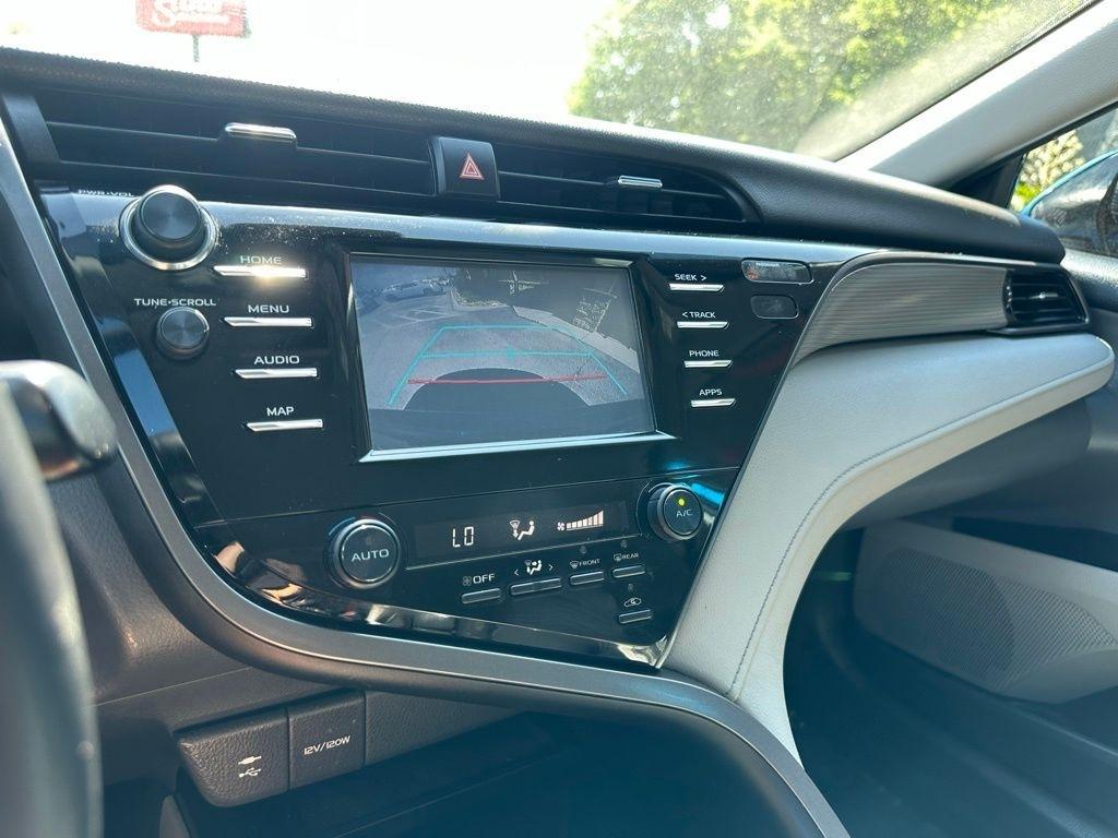 Toyota Camry XLE Auto (Natl) 2019
