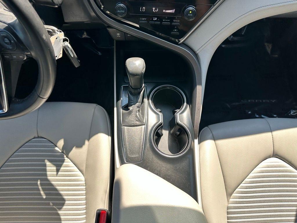 Toyota Camry XLE Auto (Natl) 2019