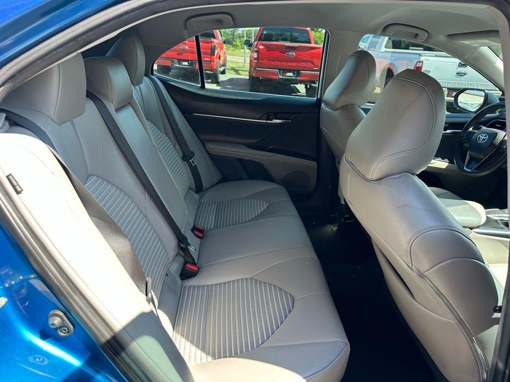 Toyota Camry XLE Auto (Natl) 2019