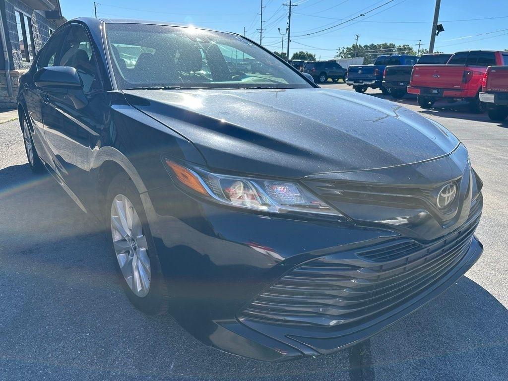 Toyota Camry XLE Auto (Natl) 2018
