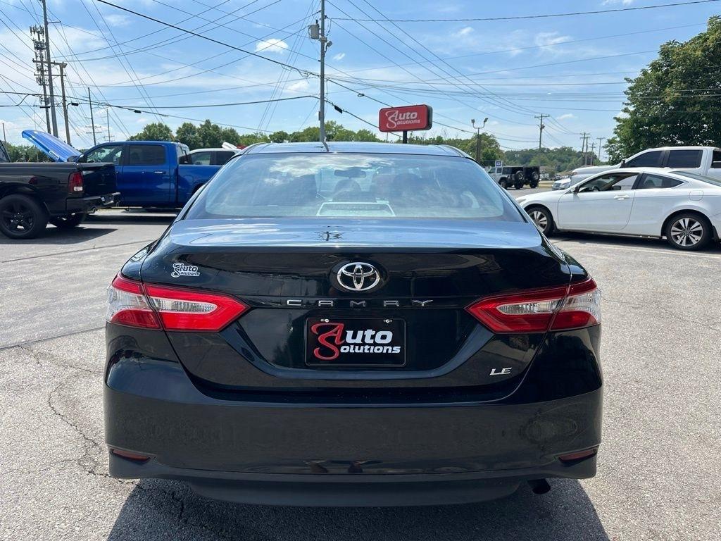 Toyota Camry XLE Auto (Natl) 2018