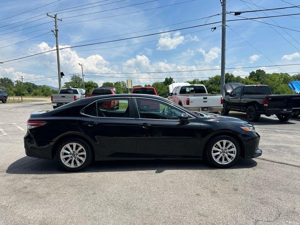 Toyota Camry XLE Auto (Natl) 2018