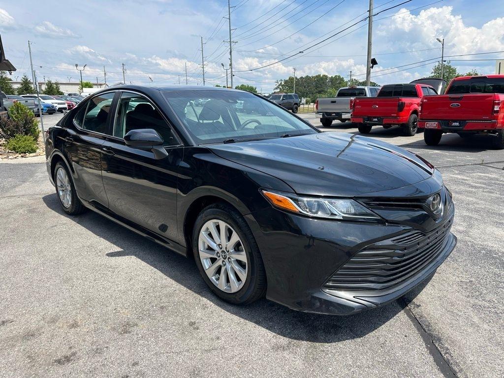 Toyota Camry XLE Auto (Natl) 2018