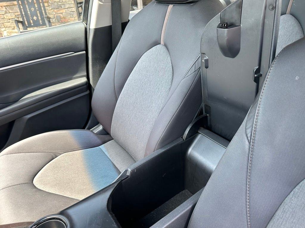 Toyota Camry XLE Auto (Natl) 2018