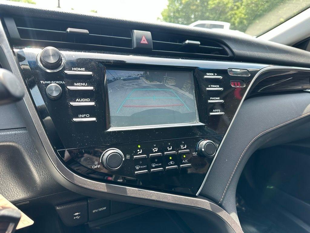 Toyota Camry XLE Auto (Natl) 2018