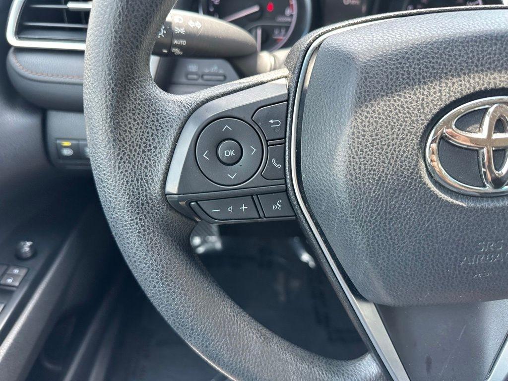 Toyota Camry XLE Auto (Natl) 2018