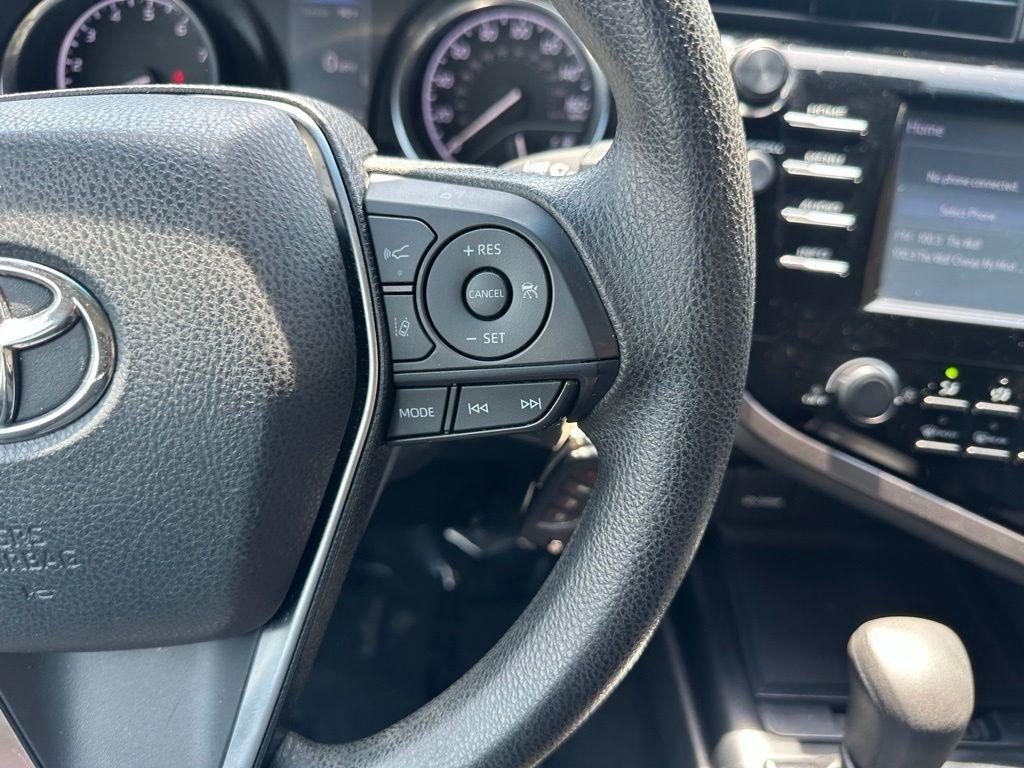 Toyota Camry XLE Auto (Natl) 2018