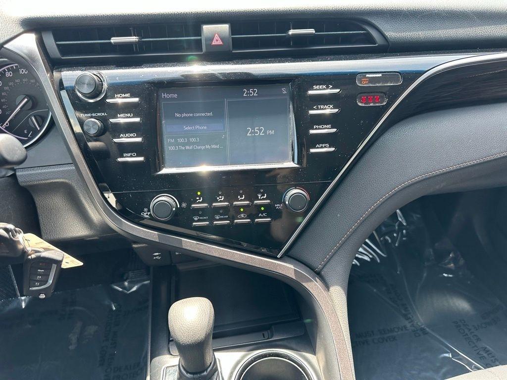 Toyota Camry XLE Auto (Natl) 2018