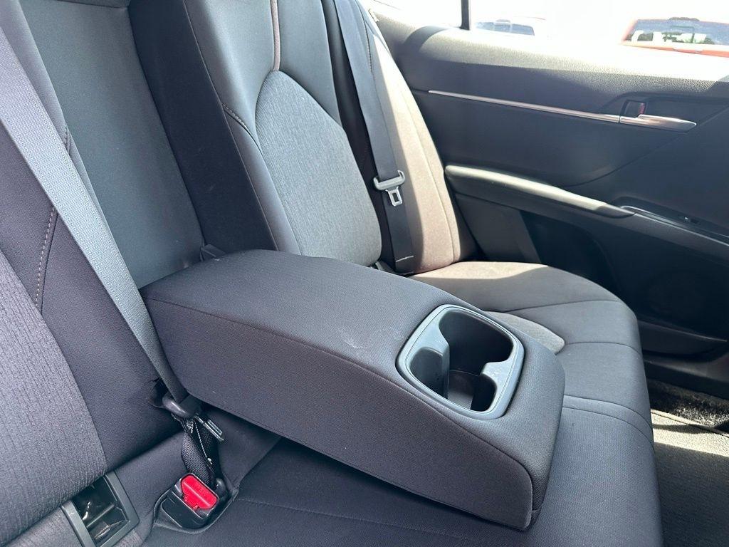 Toyota Camry XLE Auto (Natl) 2018