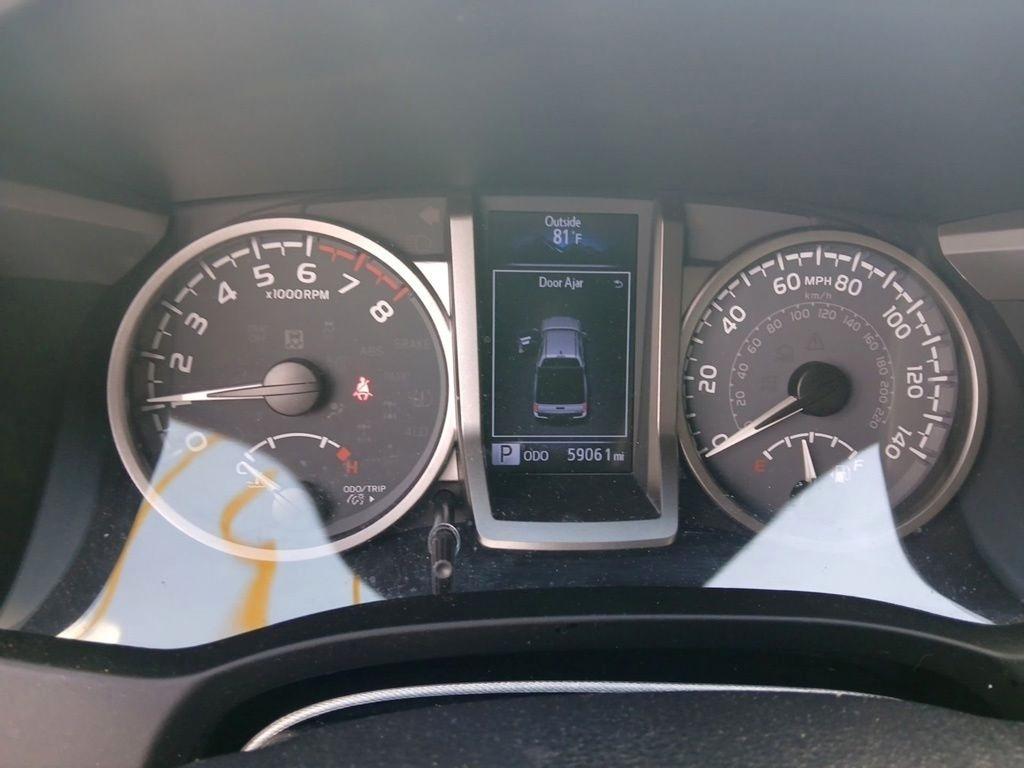 Toyota Tacoma 4WD TRD Off Road Double Cab 5' Bed V6 MT (Natl) 2020