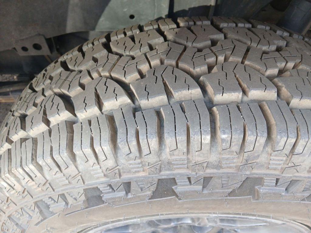 Toyota Tacoma 4WD TRD Off Road Double Cab 5' Bed V6 MT (Natl) 2020