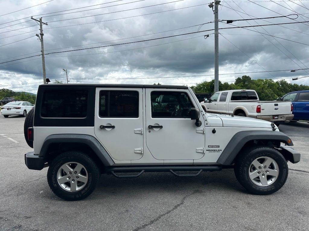 Jeep Wrangler Unlimited Sport 4x4 2017