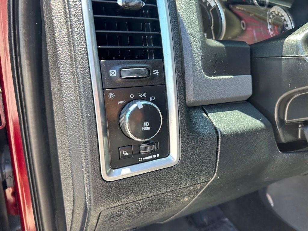 RAM 1500 4WD Crew Cab 140.5" Big Horn 2016